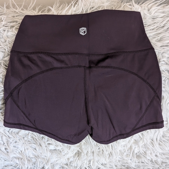 Born Primitive - Picture 2 of 3